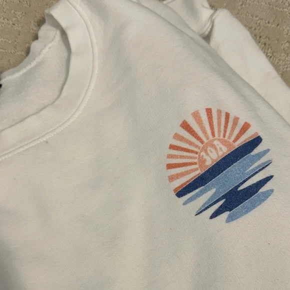 White Sweatshirt with Sunrise Graphic - Picture 2 of 4